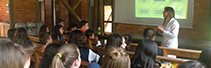 Aula de campo leva alunos ao Parque das Araucárias