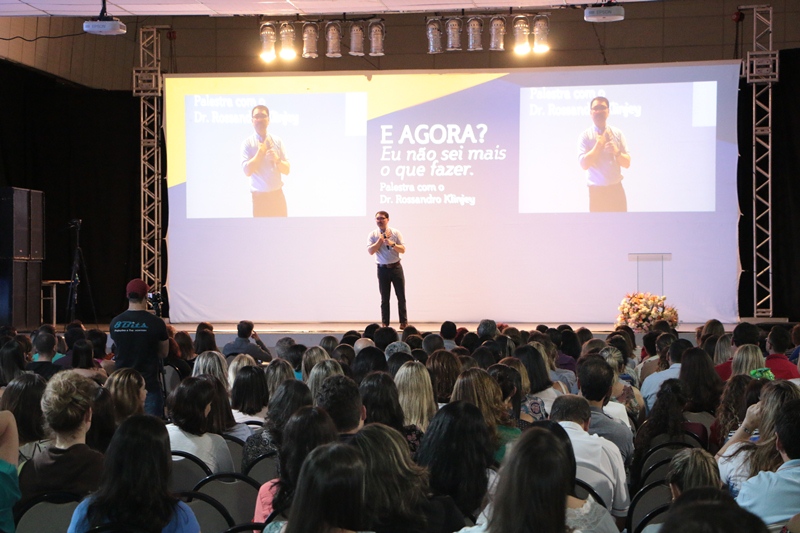 Palestra com o Dr. Rossandro Klinjey: E agora? Não sei mais o que fazer