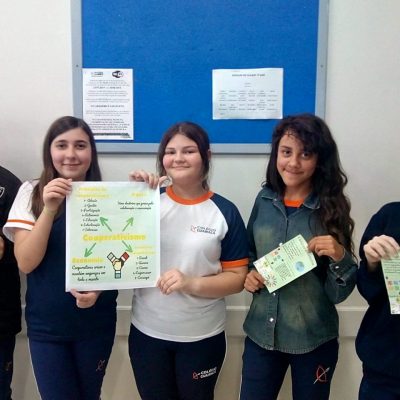 Alunos desenvolvem produtos informativos sobre agricultura, poluição e cooperativismo