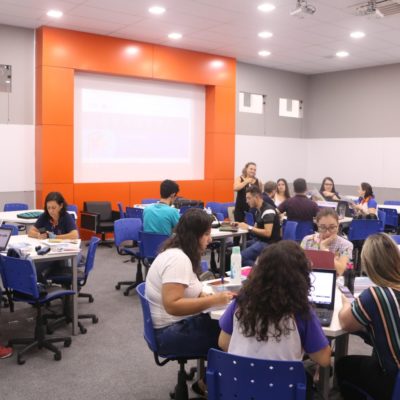 Docentes do Colégio Guairacá participam do Encontro Pedagógico