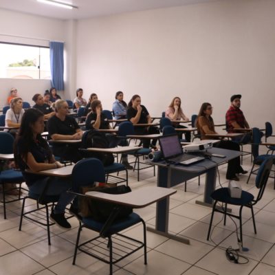 Colaboradores do Colégio Guairacá recebem orientações para prevenção ao COVID-19