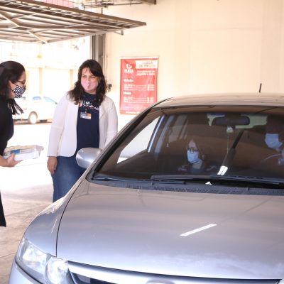 Drive-thru da saudade e solidário: Guairacá angaria materiais em prol de instituição beneficente