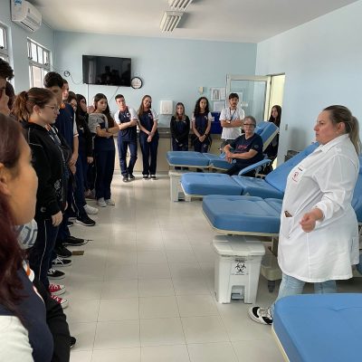 Hemotur: em visita técnica, alunos do 3º ano conhecem o Hemocentro