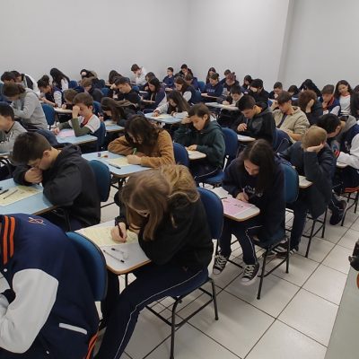 Alunos do Colégio Guairacá participam da primeira fase da OBMEP