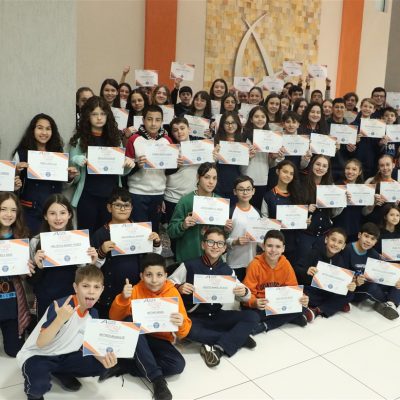 Colégio Guairacá celebra alunos destaques do 1° trimestre