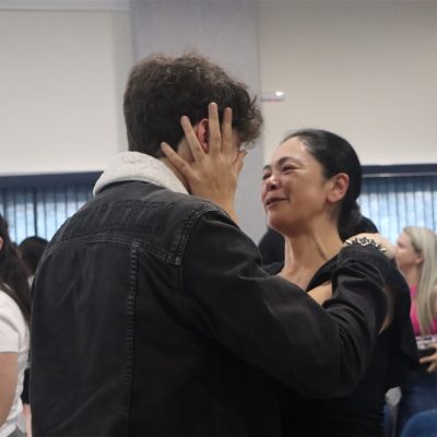 Tarde de emoções: alunos do 3º ano recebem e realizam homenagem aos pais