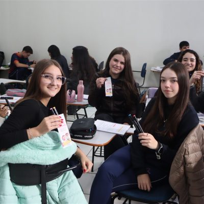 Colégio Guairacá celebra o Dia do Estudante com presente especial aos alunos